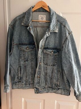 Pull&Bear Oversized Denim Jacket Size L